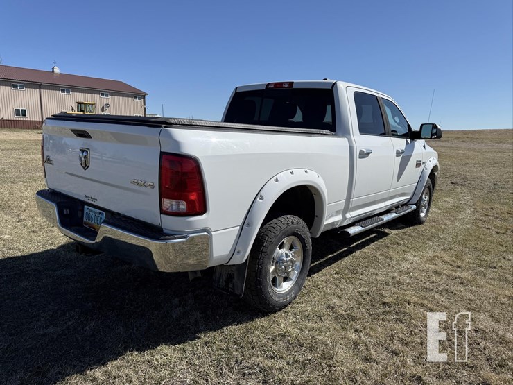 2011-ram-2500-big-horn-image-4