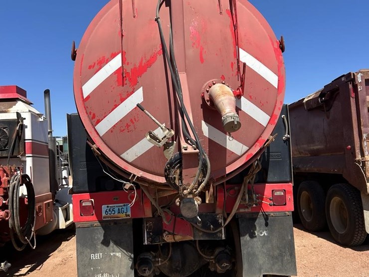 2006-international-workstar-7600-image-17