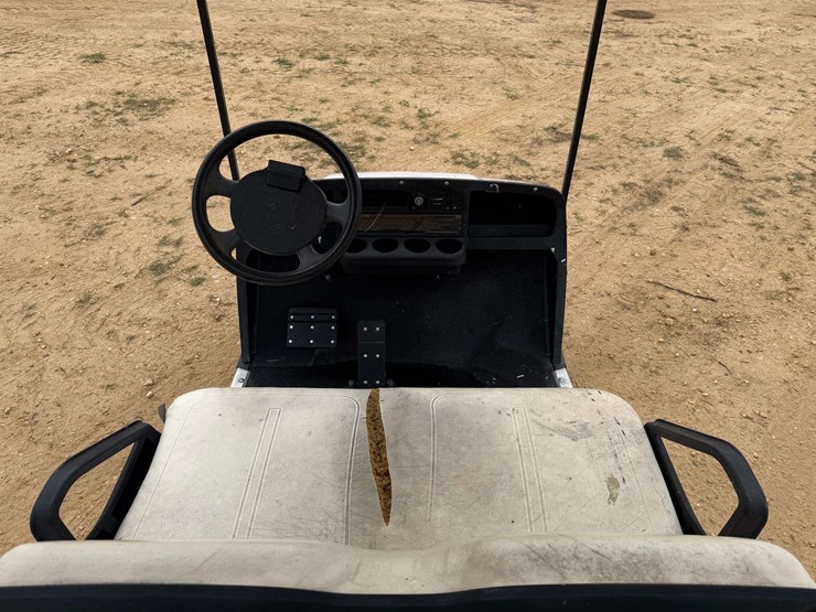 ez-go-24v-golf-cart-w/-battery-charger-image-8