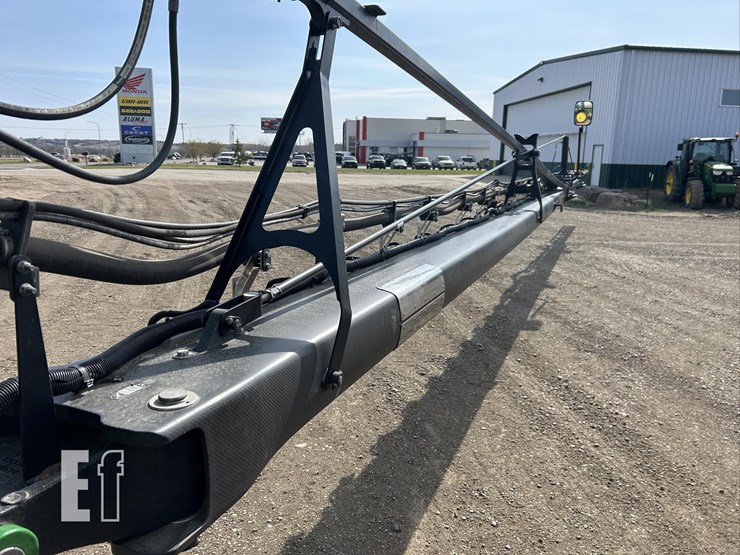 2020-john-deere-r4045-image-70