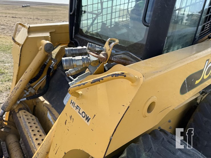 deere-250-image-11