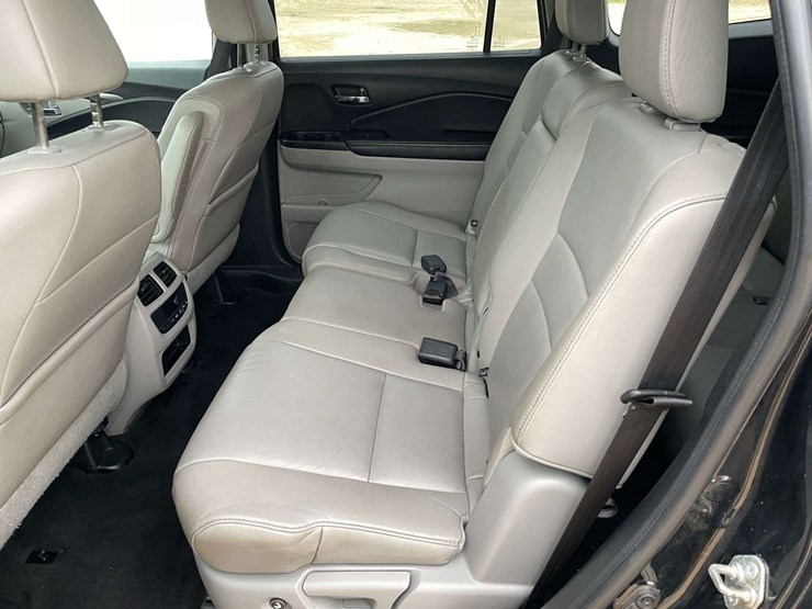 2016-honda-pilot-image-14