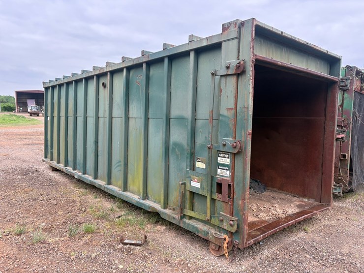 #23997-•-mcclain-~25'6"x~7'8"-roll-off-dumpster-image-4