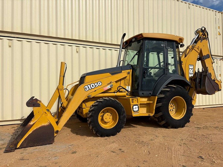 deere-310sg-image-1
