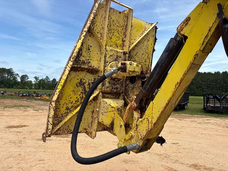 new-holland-7740-image-35