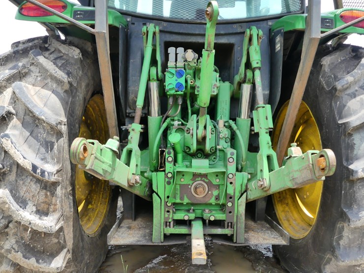 john-deere-6125r-image-4