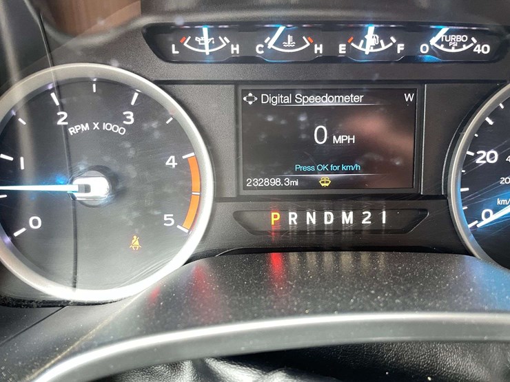 2018-ford-f350-image-26
