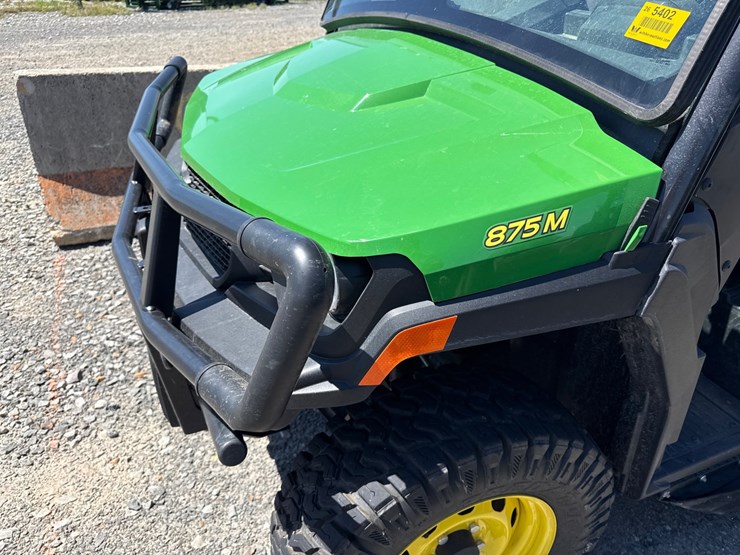 2025-john-deere-gator-image-13