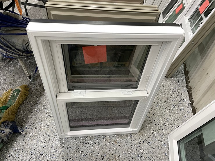 #8567-•-(4)-double-hung-windows-image-8