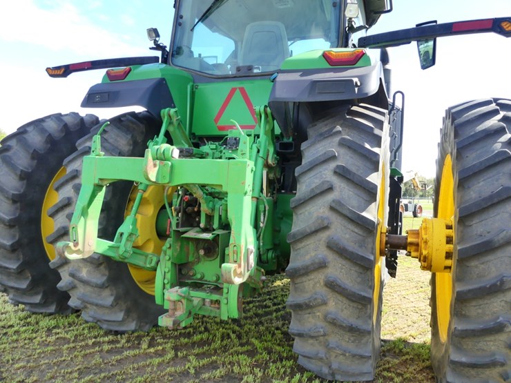2020-john-deere-7r-210-image-5