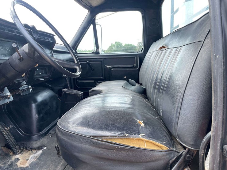 1987-ford-f700-image-9