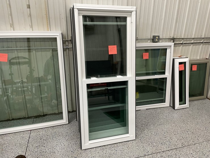 #8551-•-(6)-double-hung-windows-image-2