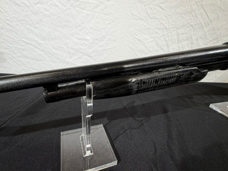 #36033-•-old-pump-shot-gun,-12-guage-|-for-parts/repairs-image-4