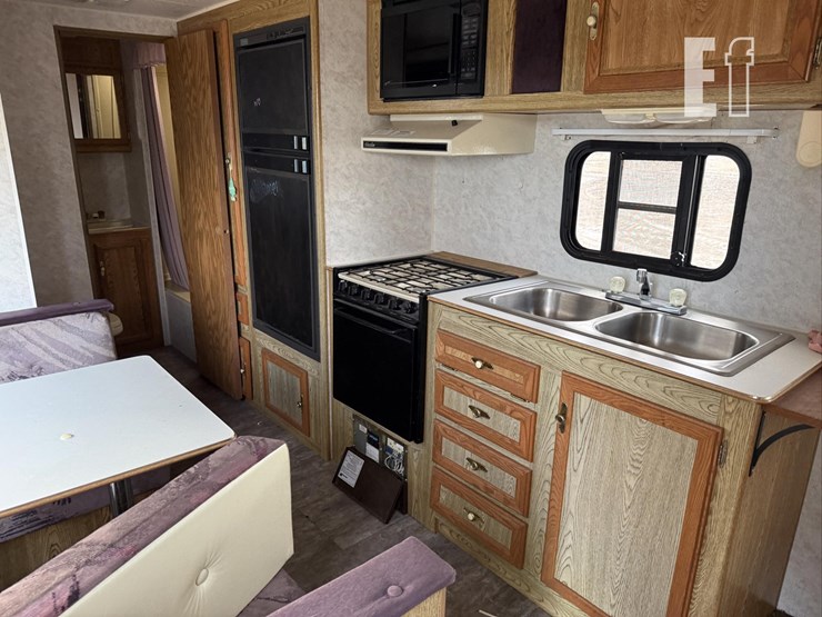 1995-sportsman-campers-&-trailers-mfg-8x27-3000-image-15