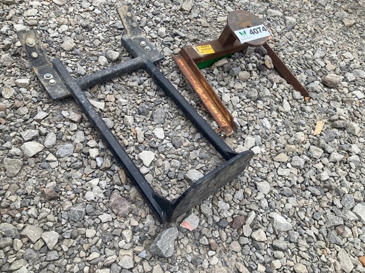 #40663-•-lot-of-(2)-welding-cable-hangers-inv#-40663-image-1
