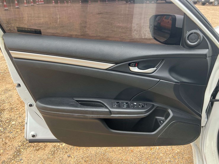 2020-honda-civic-sport-4-door-sedan-(172,295-miles)-image-9