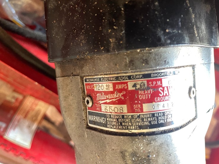 #1837-•-milwaukee-heavy-duty-sawzall-image-16