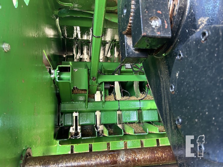 2016-john-deere-l340-image-93