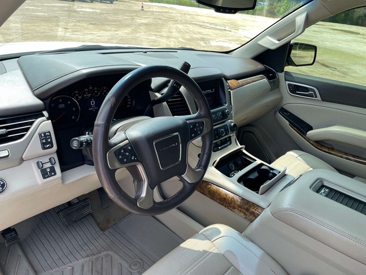 2015-gmc-yukon-denali-image-11