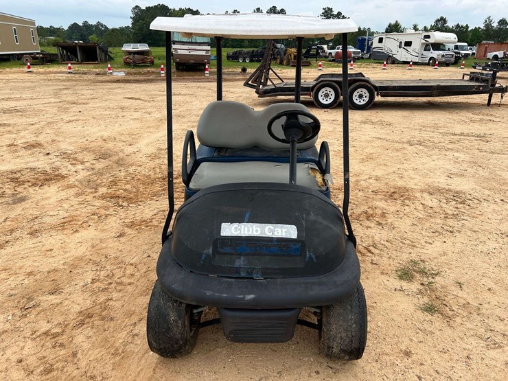 club-car-2-seater-gas-golf-cart-(2,403-hours)-image-5