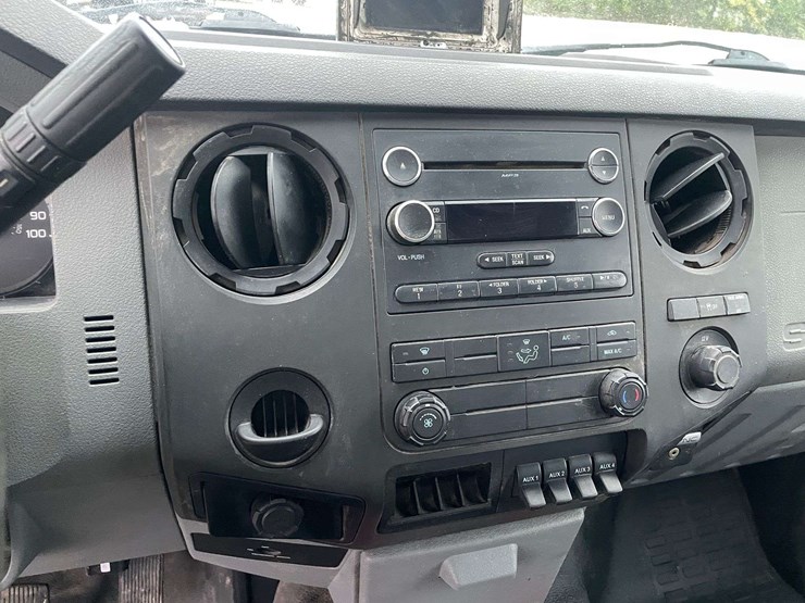 2016-ford-f350-xl-image-12
