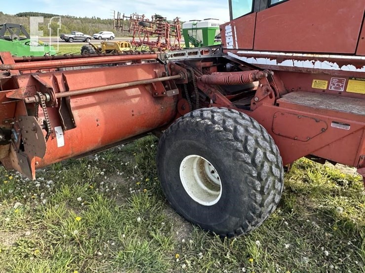 hesston-6650-image-11