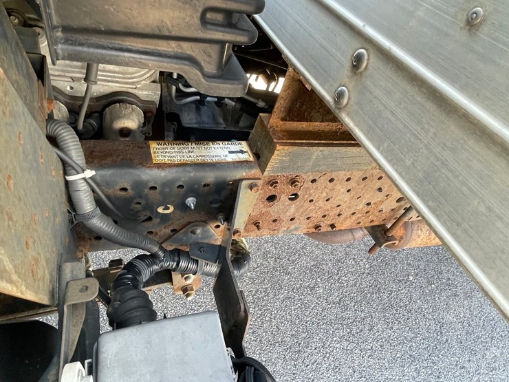 #3278-•-2017-isuzu-n-series-straight-truck-(has-wi-title)-image-37