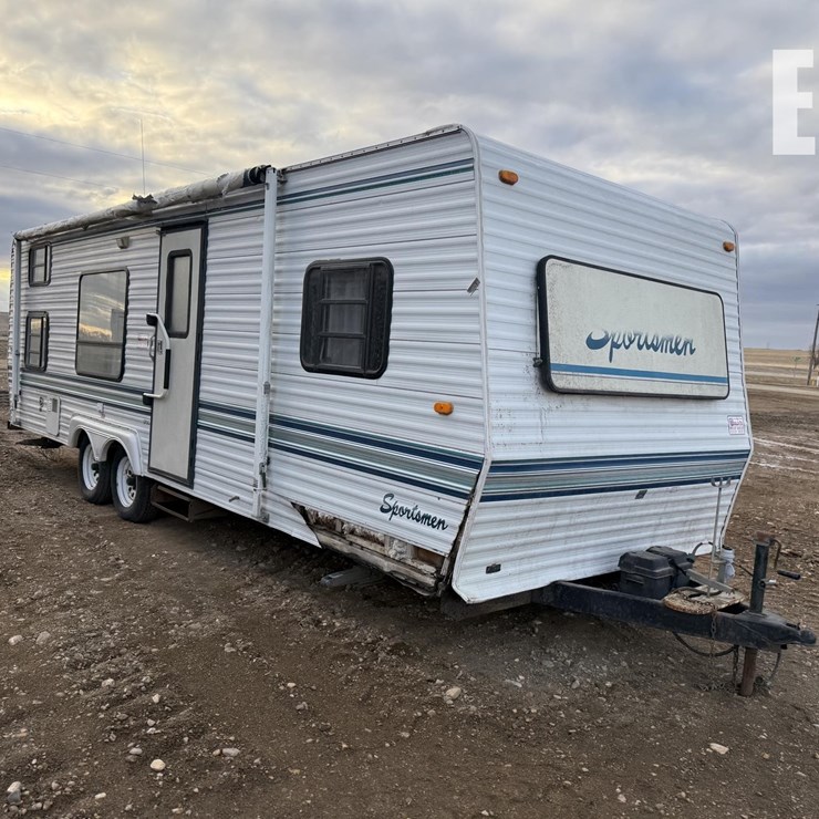 1995 SPORTSMAN CAMPERS & TRAILERS MFG 8X27 3000