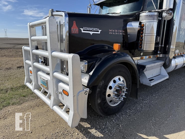 2001-kenworth-w900-image-8