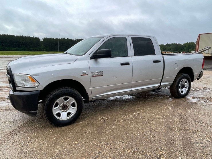 2016-dodge-ram-2500-image-1