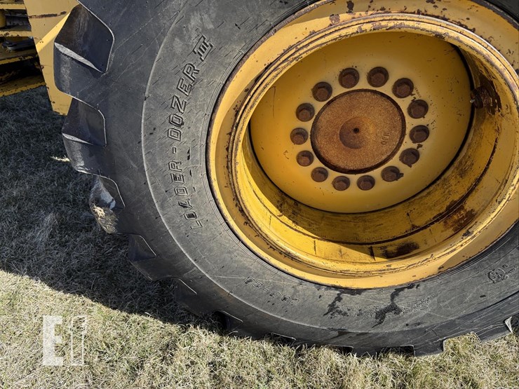 1997-deere-544g-image-11