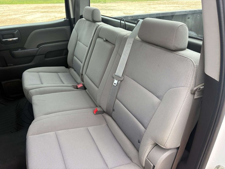 2015-chevrolet-1500-image-21