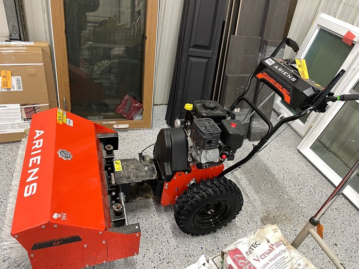 #3287-•-ariens-28"-power-brush-image-4