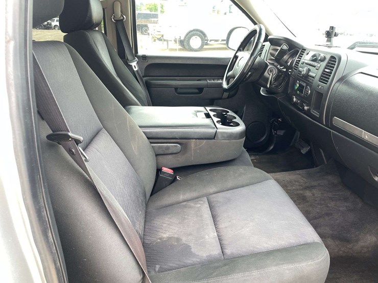 2012-gmc-sierra-1500-image-18