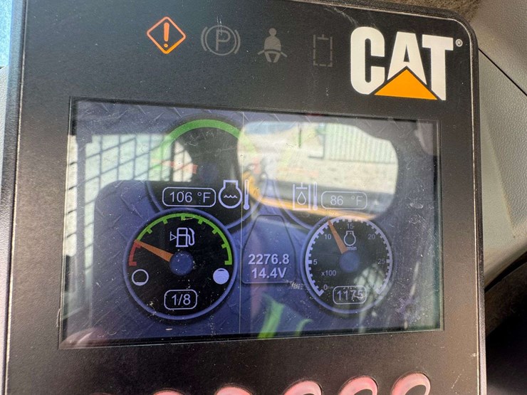 2015-caterpillar-279d-image-22