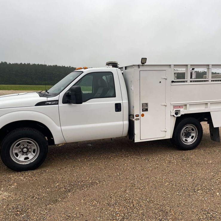 2016 FORD F350 XL