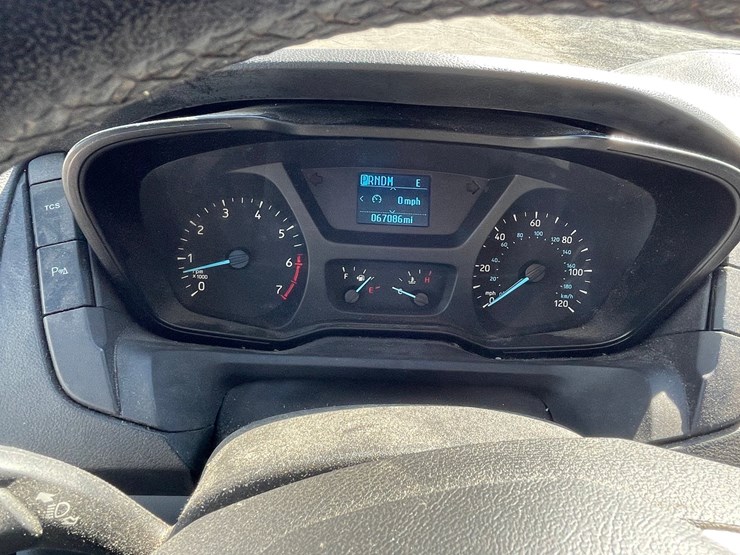 2016-ford-transit-image-42