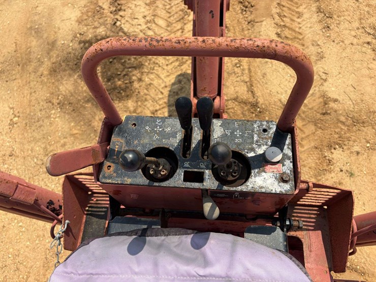 2003-ditch-witch-3610dd-image-17