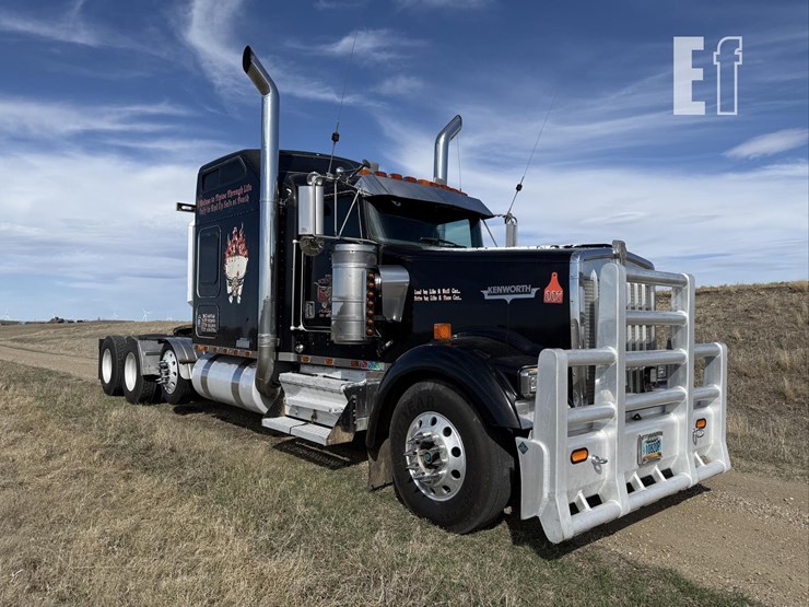 2001-kenworth-w900-image-2