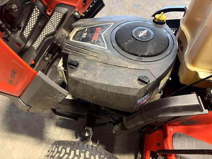 husqvarna-42"-riding-lawn-mower-image-15