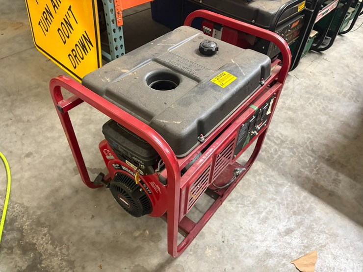 #23982-•-coleman-vantage-7000-electric-generator-image-2