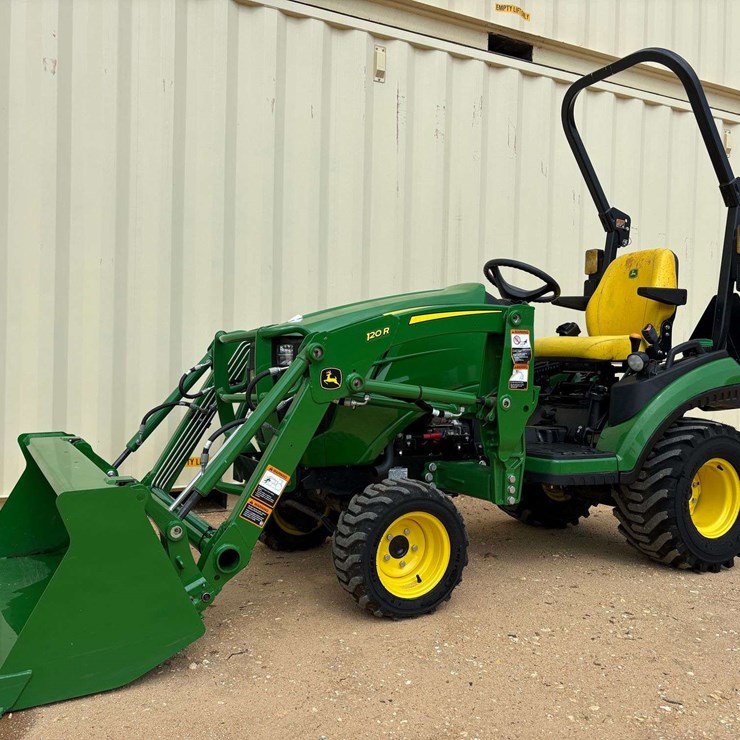 2025 JOHN DEERE 1025R