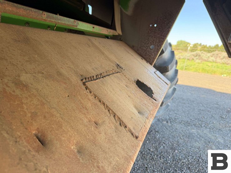 2009-john-deere-9770-sts-image-65