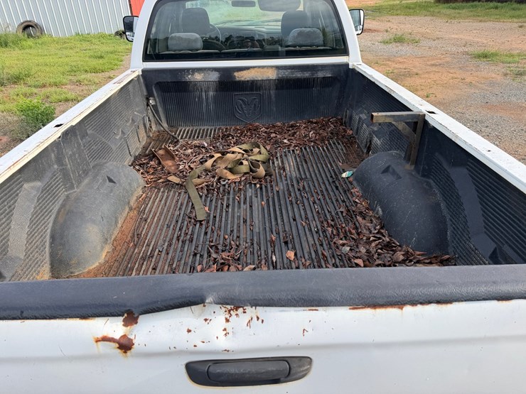 #501-•-2004-dodge-ram-pickup-truck-diesel-image-5