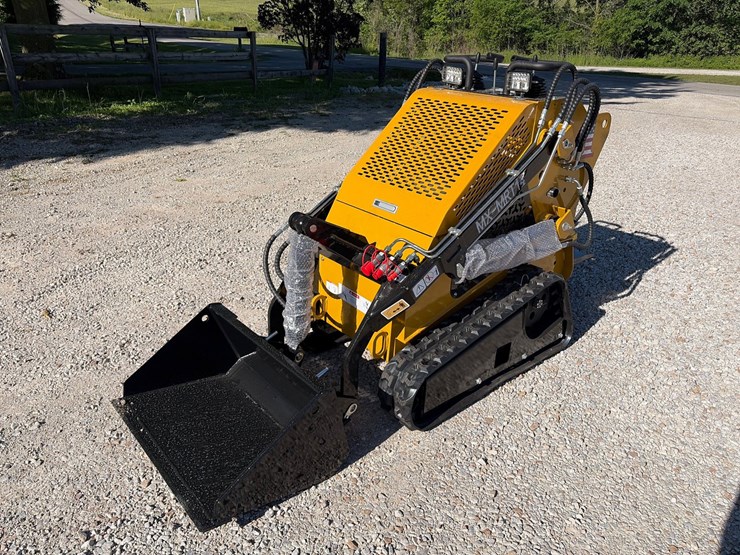 #225-•-unused-agt-mx-mrt14-mini-skid-steer-loader-image-1