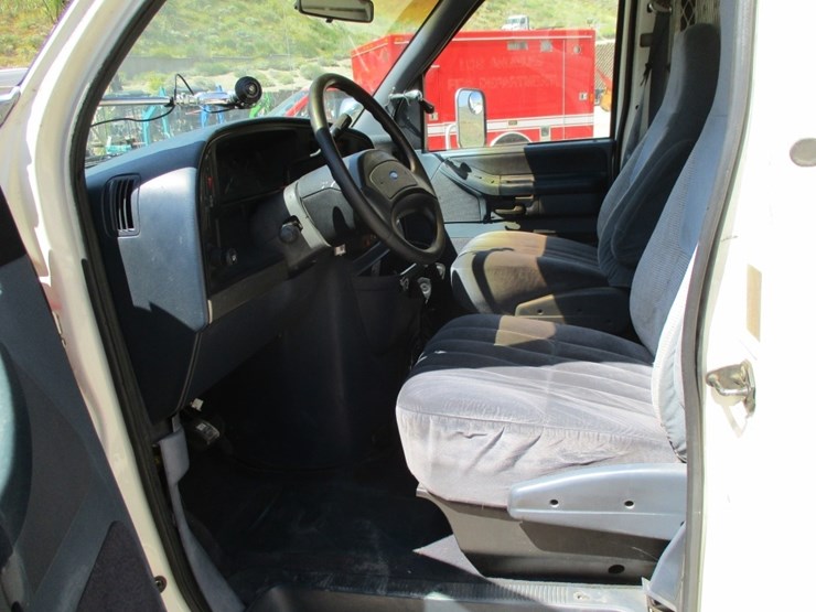 1992-ford-e350-image-7