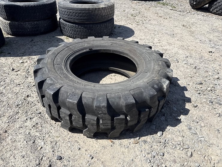 #42768-•-unused-akuret-15.5-25-tractor-tire-inv#-42768-image-5