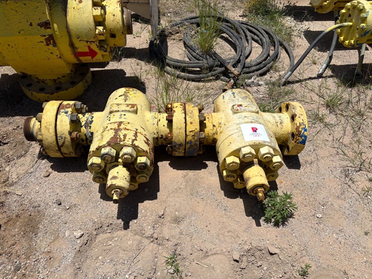 (10x$)-(10)-4”-10k-gate-valves-image-3
