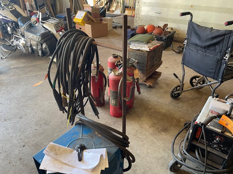 #1814-•-miller-thunderbolt-ac/dc-welder-image-3