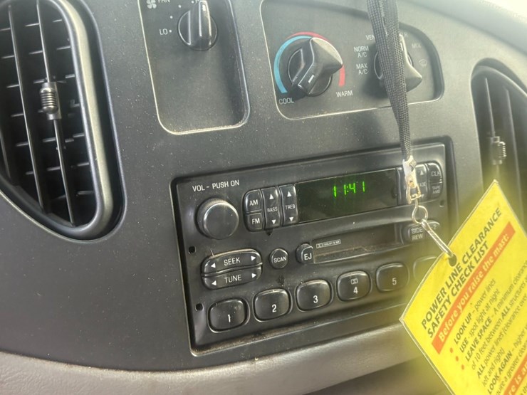 1998-ford-cargo-image-62